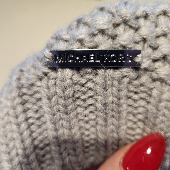 Michael Kors Cable Knit Scarf and Matching Hat - Picture 2 of 5